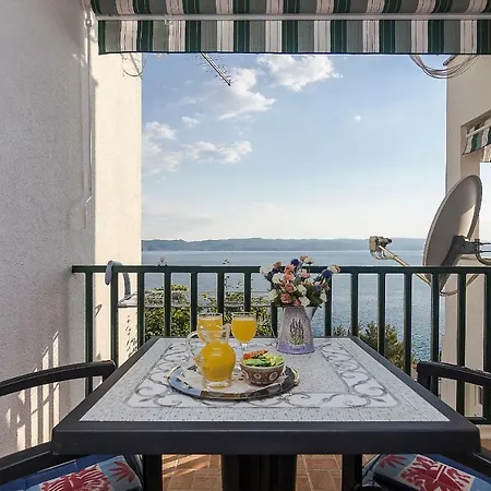 Zina Appartement Brela
