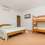Zina Apartamento *